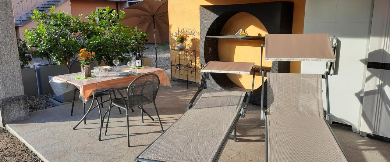 Ferienwohnung Gallo Mit Ueberdachter Terrasse Parkplatz 100 Mtr Z Strand Cannobio Esterno foto