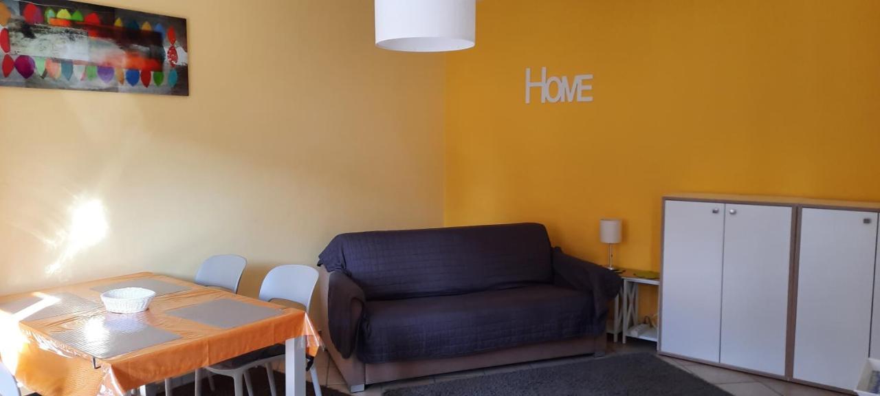 Ferienwohnung Gallo Mit Ueberdachter Terrasse Parkplatz 100 Mtr Z Strand Cannobio Esterno foto
