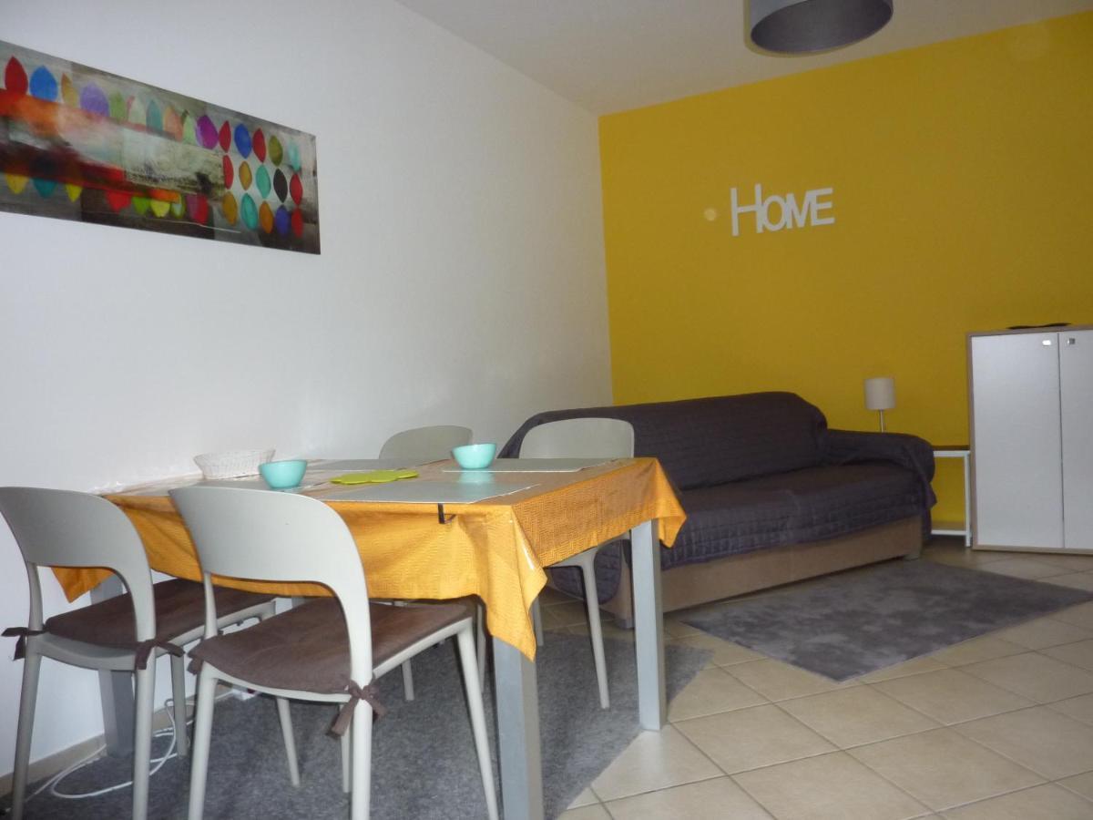 Ferienwohnung Gallo Mit Ueberdachter Terrasse Parkplatz 100 Mtr Z Strand Cannobio Esterno foto